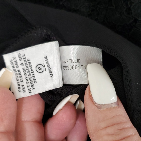 Diane Von Furstenberg Tillie Black Romper Lace Slinky Material Wrap Pockets SZ 8 - Picture 12 of 12